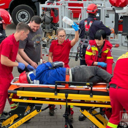 Muncitor salvat de ISU Botoșani după un accident grav