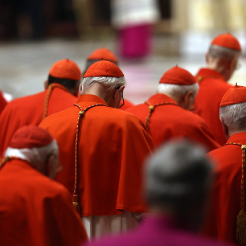 Vaticanul dezactivează rețeaua de telefonie mobilă pentru conclav