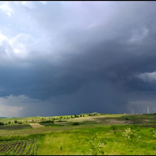 Prognoza meteo pentru următoarele săptămâni: vreme instabilă și răcire generală