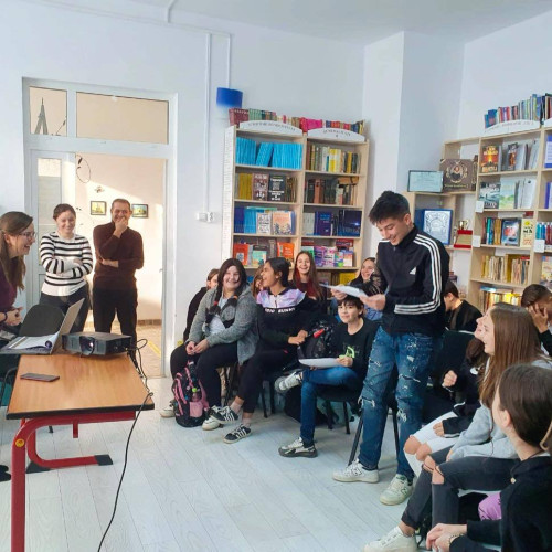 Programul educativ "Leul Zburător" aduce cunoștințe interactive elevilor din Aninoasa