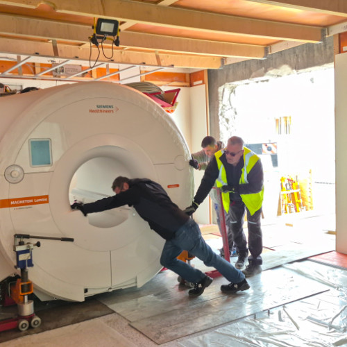 Spitalul de Urgență "Sf. Apostol Andrei" din Galați primește un aparat RMN 3 Tesla