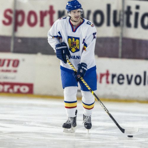 Roberto Gliga își prelungește contractul cu Corona Brașov