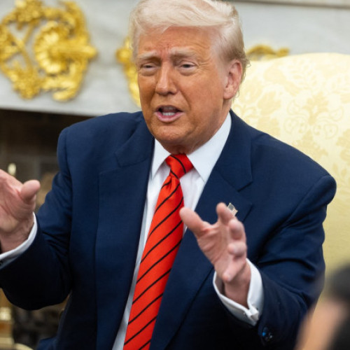 Donald Trump anunță un &quot;declarativ foarte mare&quot; înainte de turneul din Orientul Mijlociu