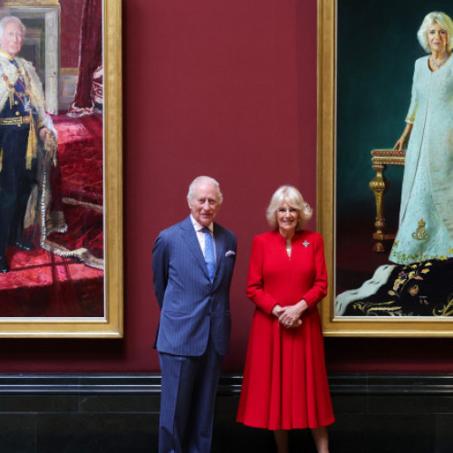 Un nou portret oficial al regelui Charles al III-lea a fost dezvăluit