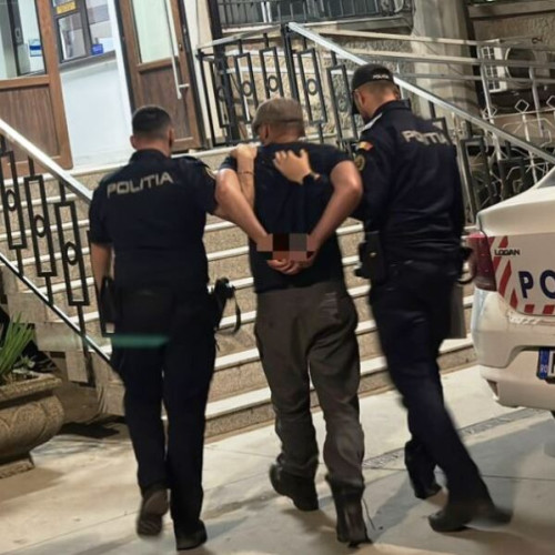 bărbat reținut după ce și-a amenințat mama și fratele cu un cuțit