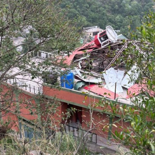 Bombardamentele indiene în Pakistan provoacă tragedii și tensiuni internaționale