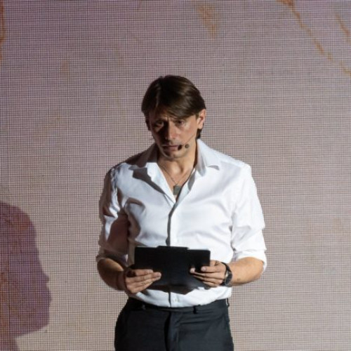 Marius Manole îndeamnă la implicare în educația din România