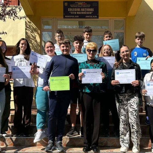 Elevii de la Colegiul Național &quot;Titu Maiorescu&quot; Aiud au strălucit la finala națională a concursului European Money Quiz