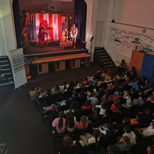 Spectacol de Teatru pentru Copii la Centrul de Cultură și Tradiție Populară "Stan Rizescu"