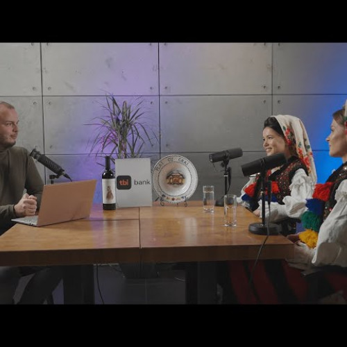 Astăzi, gemenele folclorului maramureșean își sărbătoresc ziua de naștere