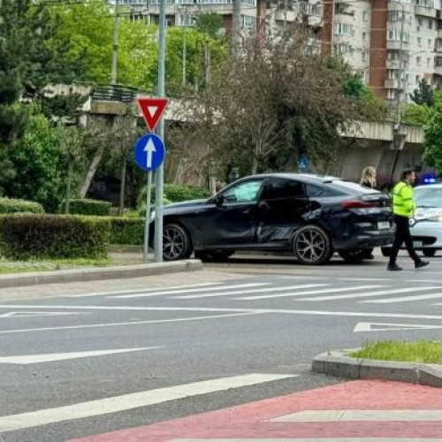 Accident între un BMW și un tramvai în Cluj