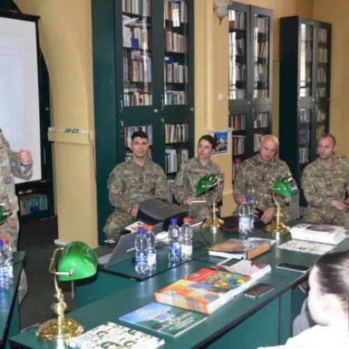 Elevii Colegiului Național "Mihai Eminescu" din Botoșani, la un eveniment educativ cu armata americană