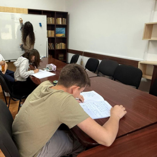 Programul &quot;Meditatii gratuite pentru elevii din clasele V-VII&quot;, desfasurat cu succes la Oradea