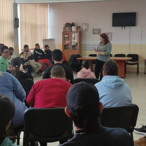 Măsuri informative împotriva drogurilor pentru elevii din Dâmbovița