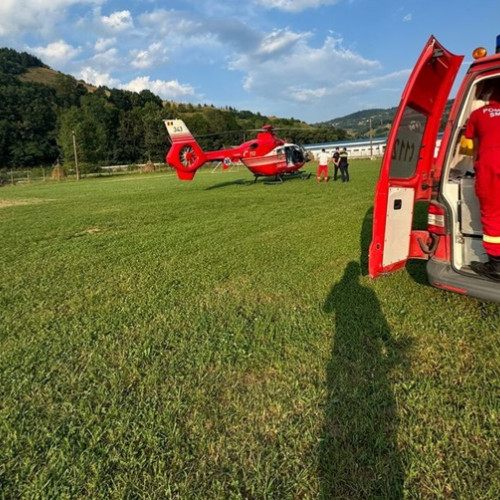 Accident grav la Mihaiesti, cu victime incarcerate