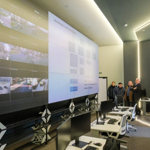 Brasovul introduce semafoare inteligente pentru a stopa viteza excesivă