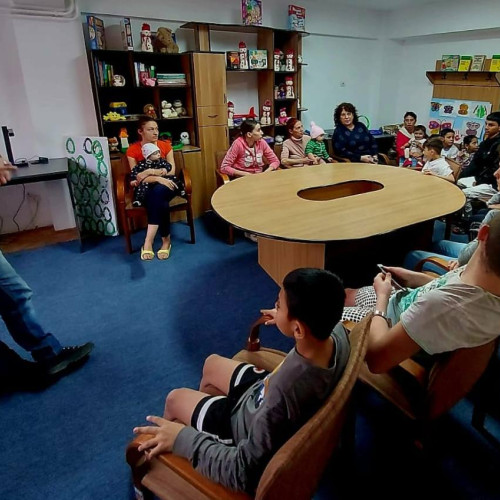 Beneficiarii Centrului Social "Casa Soarelui" din Târgoviște să renunțe la fumat prin consiliere