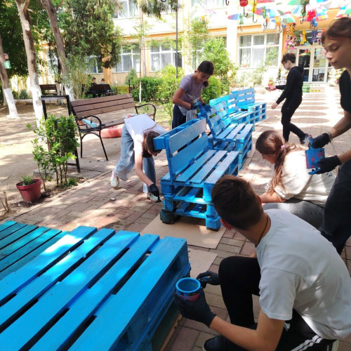 Elevii școlii gimnaziale Nr. 7 din Galați contribuie la modernizarea instituției