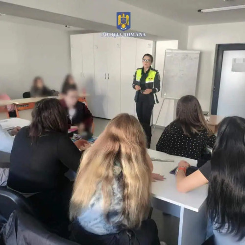 Acțiune preventivă a poliției în școlile din Dâmbovița