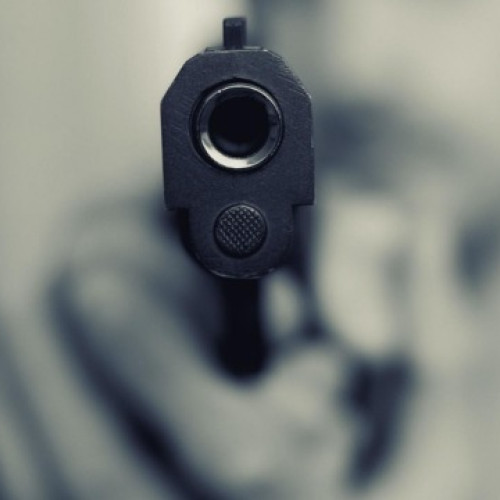 Doi bărbați împușcați într-o spălătorie auto din Pantelimon