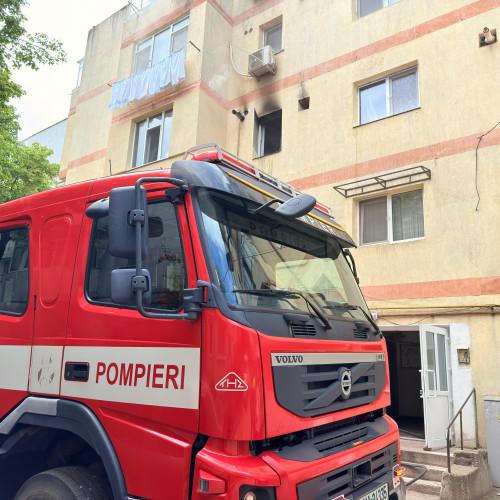 Incendiu într-un apartament din Botoșani: O femeie a suferit un atac de panică