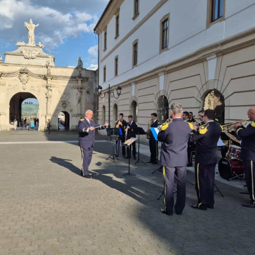 Spectacol de muzică de promenadă la Cetatea Alba Carolina