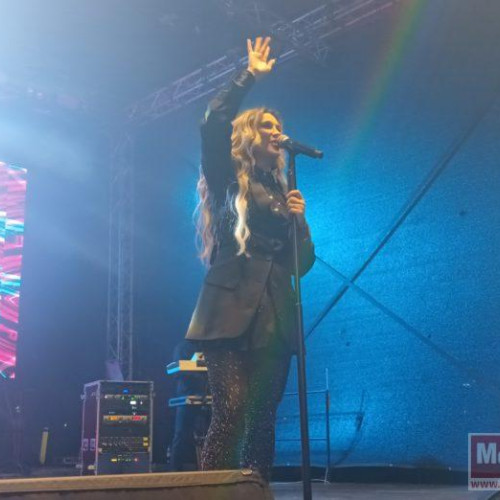 Lora a electrizat fanii în ultima seară de festival la Botoșani