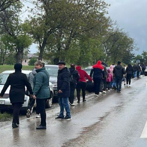 Vremea nefavorabilă nu a oprit botoșănenii la Târgul Agro-Zoo