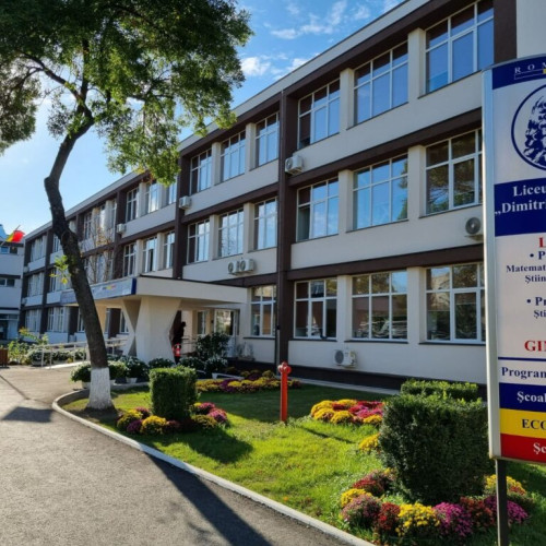 Cadre didactice din Iași participă la un curs internațional în Portugalia