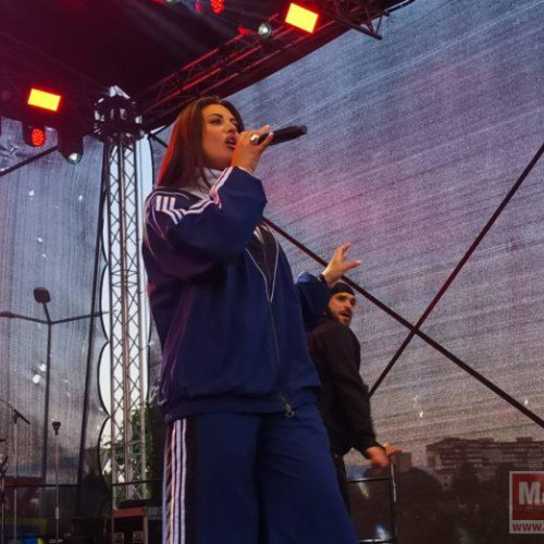 Mii de bătrâşeneni se bucură de concerte la Zilele Municipiului