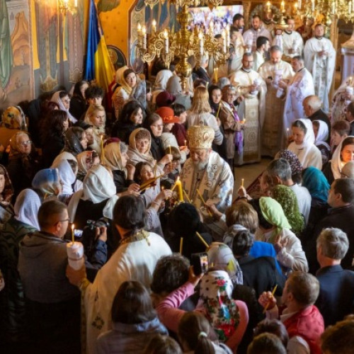 IPS Laurentiu Streza a fost prezent la sfințirea Bisericii &quot;Adormirea Maicii Domnului&quot; din Râșnov