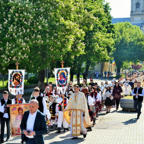 Nuntiul Apostolic Giampiero Gloder, la pelerinajul de la Cimitirul Săracilor