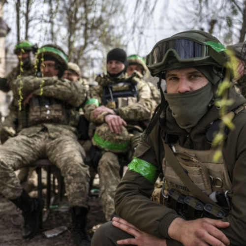 Soldații ucraineni cer retragerea trupelor ruse înainte de negocierile de pace