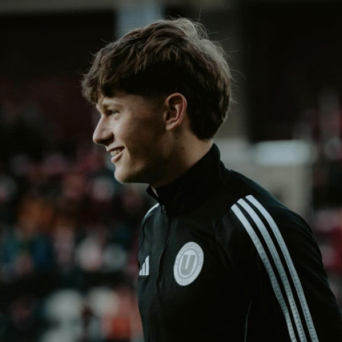Opriş, un tânăr fotbalist cu potențial promițător, inspiră comunitatea din Huedin