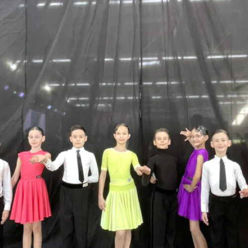 Dansatorii de la Elite Dance Academy impresionează la Baia Mare