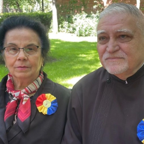 Povestea de dragoste a lui Aurica și Vasile Sărmănuți, celebrați pentru 51 de ani de căsnicie