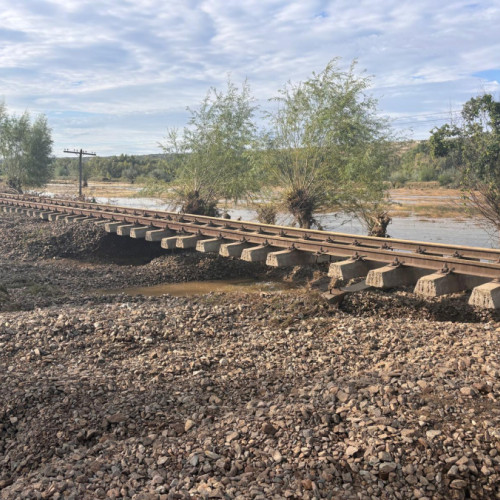 Contractul pentru repararea liniei de cale ferată Galați - Târgu Bujor - Bârlad, întârziat din lipsă de fonduri