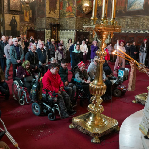 Înaltpreasfințitul Părinte Casian a săvârșit Sfânta Liturghie la Galați