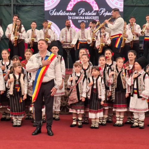 Prima ediție a Sărbătorii Naționale a Portului Tradițional Românesc la Răucești