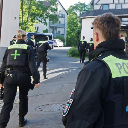 Guvernul german interzice grupul extremist &quot;Regatul Germaniei&quot;