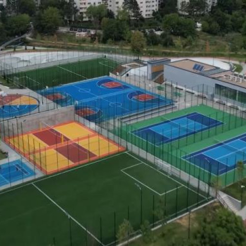 Starea infrastructurii unei baze sportive din Cluj, semnalizată de un cetățean