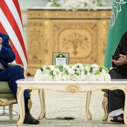 Donald Trump în Arabia Saudită: Acorduri record de apărare și afaceri