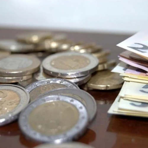 Scăderea cursului euro s-a temperat înainte de ședința BNR