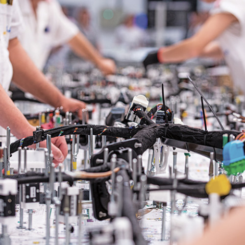 Fabrica de cablaje din Târgu-Jiu va concedia 139 de angajați