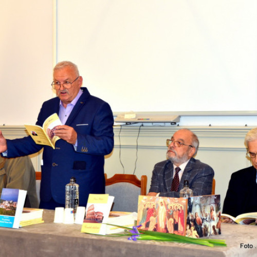 Lansarea cărții de poezie "Sonetele italiene" și "Un pelerinaj la Sfântul Munte Athos"