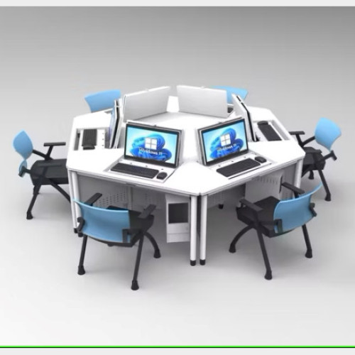 Consiliul Județean Bihor a finalizat licitația pentru echipamente digitale în școli