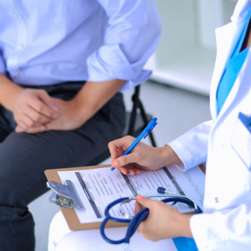 Pacienții cu boli cronice au dreptul la programări rapide pentru investigații medicale