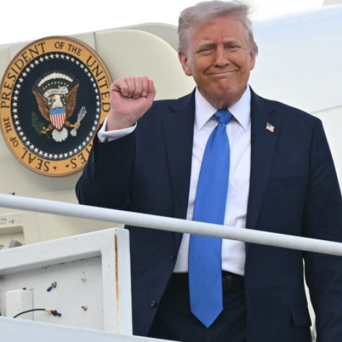Trump afirmă că primește un avion de la Qatar, dar costurile pentru contribuabili ar putea fi mari