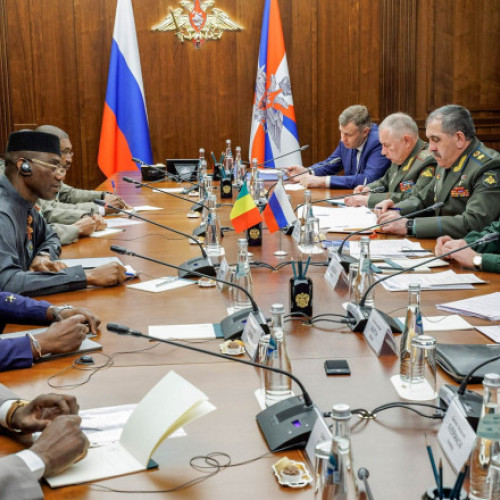 Junta militară din Mali dizolvă partidele politice