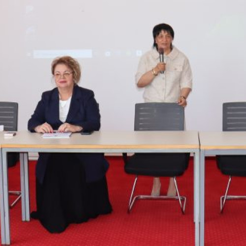 Întâlnire la Liceul Teoretic "Horia Hulubei" despre violența școlară